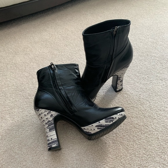 Fluevog Boots - Picture 6 of 6